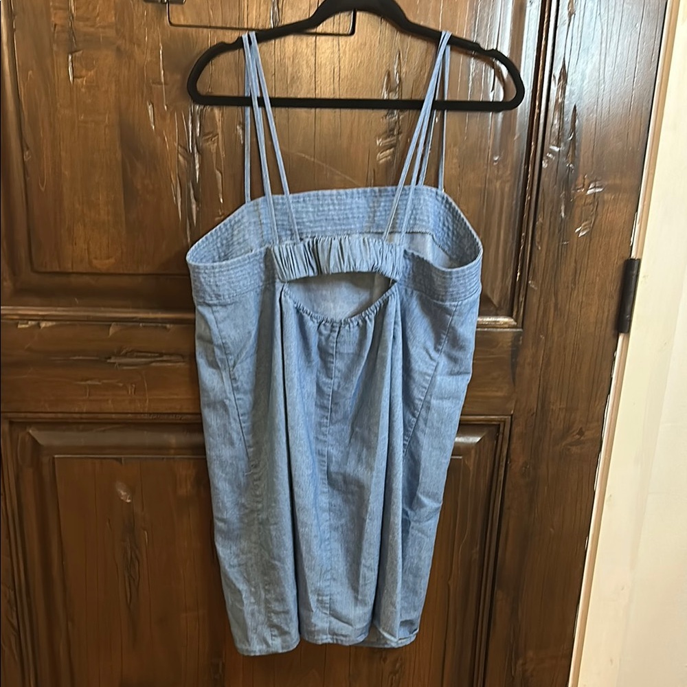 Chic Chambray Sleeveless Dress open back - Picture 3 of 6